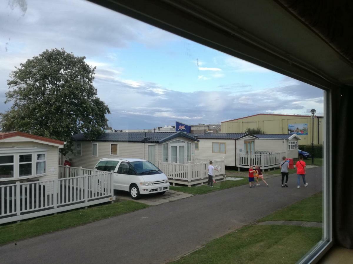 Happy Days Caravan Primrose Valley Filey المظهر الخارجي الصورة